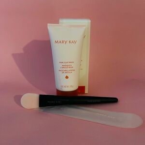Mary Kay Pink Clay Mask with Applicator